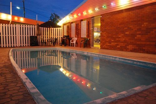 Abajaz Motel-Central-King Bed-Shaded Parking ロングリーチ エクステリア 写真